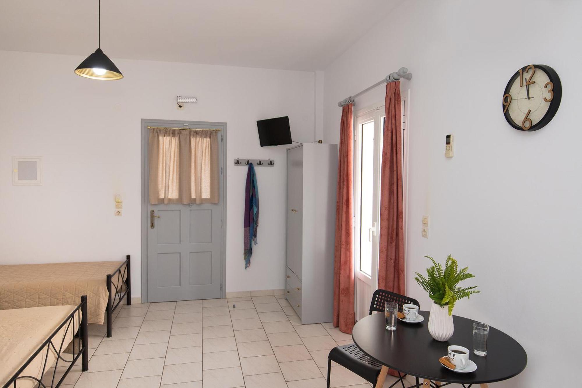 Letta'S Apartments Finikas  Eksteriør bilde